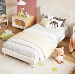 Upholstered Twin Size Bed Frame for Kids with Scallop Headboard, Cute Velvet Twin Bed for Girls, Boys, Sturdy Platform Bed, No Box Spring Needed, Wood