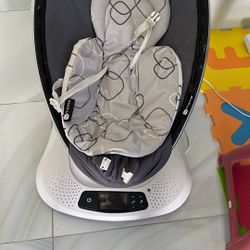 Baby 4mom Swing