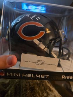 Brian Urlacher Signed Chicago Bears Riddell Mini Helmet