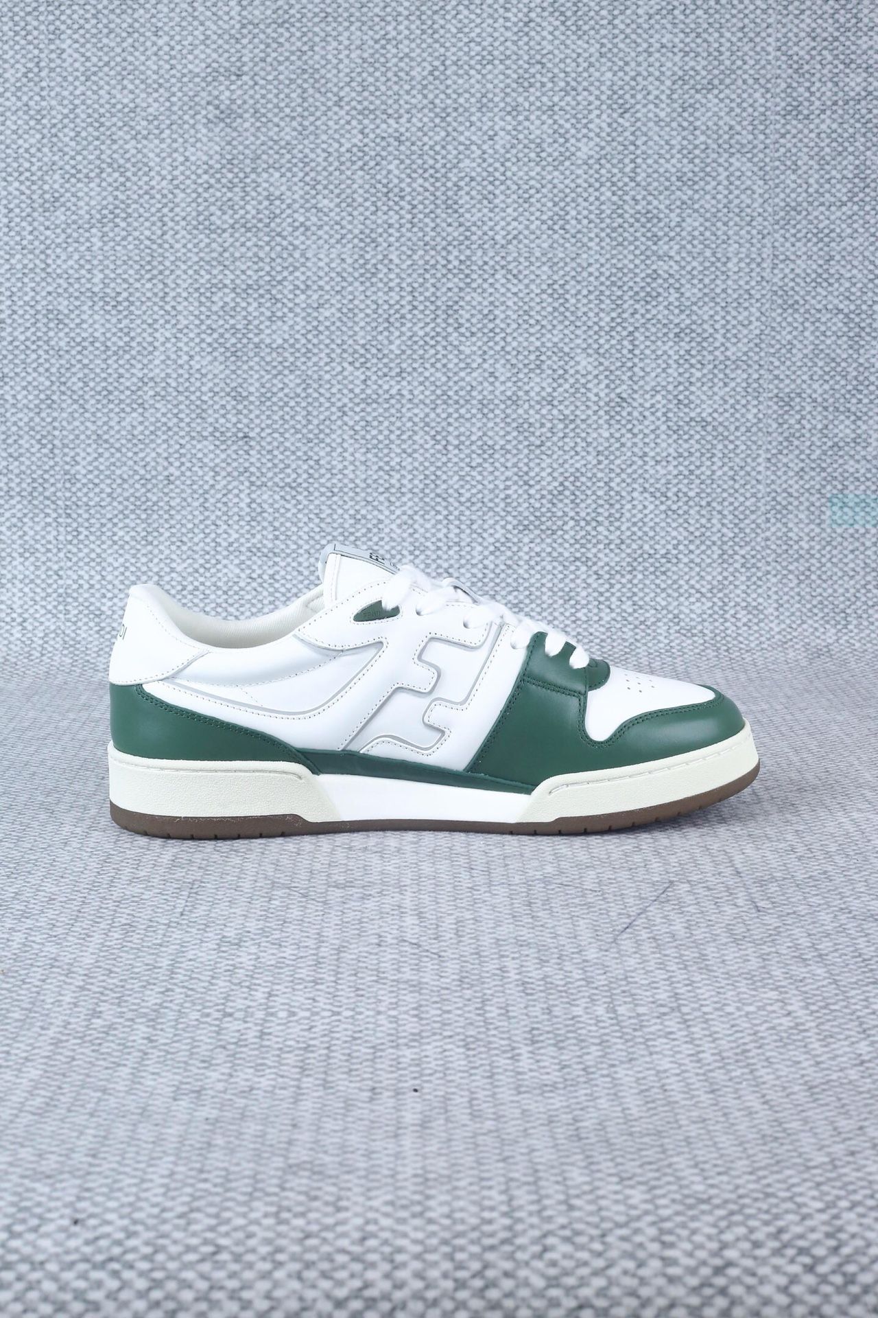 Fendi Men’s Sneaker With Box 2025