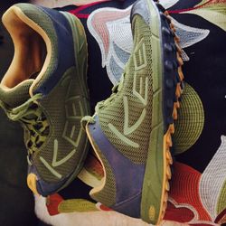 Keen running shoes