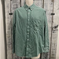 Croft And Barrow Men’s Green And White Checked Plaid Long Sleeve Shirt, Size Medium