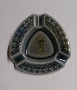 Title: Rare Vintage Wade Irish Porcelain Ashtray – Harp & Shamrock - Motif
