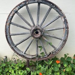 Vintage Wagon Wheel 