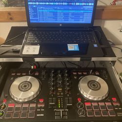 Seráto Dj With Laptop 💻