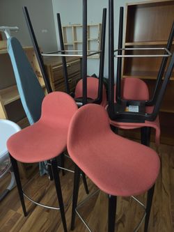 Set of 6 high end Bar Stools with Back