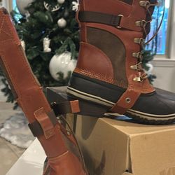 ORIGINAL GENUINE  SOREL BOOTS BRAND NEW NEVER USED SIZE 10.5 WOMENS $100 FOR BOTH SERIOUS BUYERS PLEASE