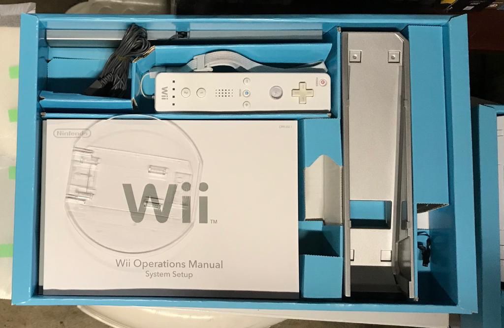 Wii CONSOLE PLUS ACCESSORIES ALL WORK PERFECTLY