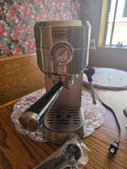 Gevi 20 Bar Compact Espresso Machine for Home,Latte、Cappuccino Coffee Maker
Removable Water Tank