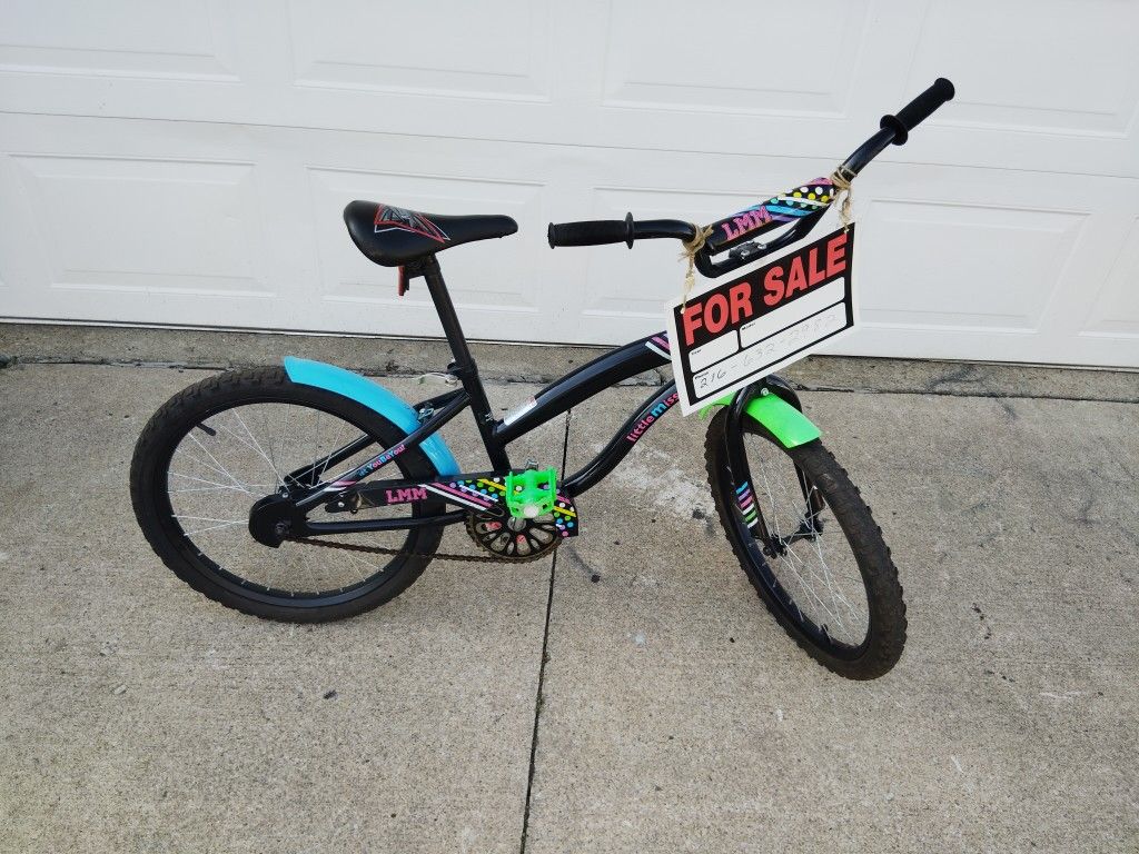 Bike Nice 💯 little Miss Match Bike 20 Inch Y'all Nice 👍 Bike