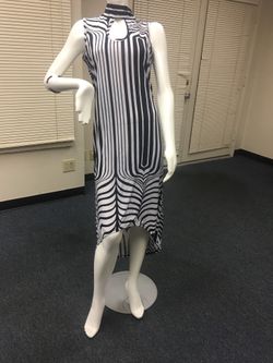 Simply Fashions Black & White Fitted Dress - Large