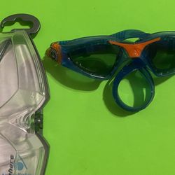 Italian Aqua  Sphere Swim Goggles With Case