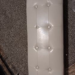 Pier 1 Ivory Bench 