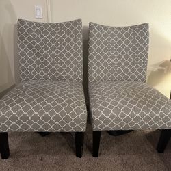 Matching Accent Chairs – Set of 2 (Gray Pattern)