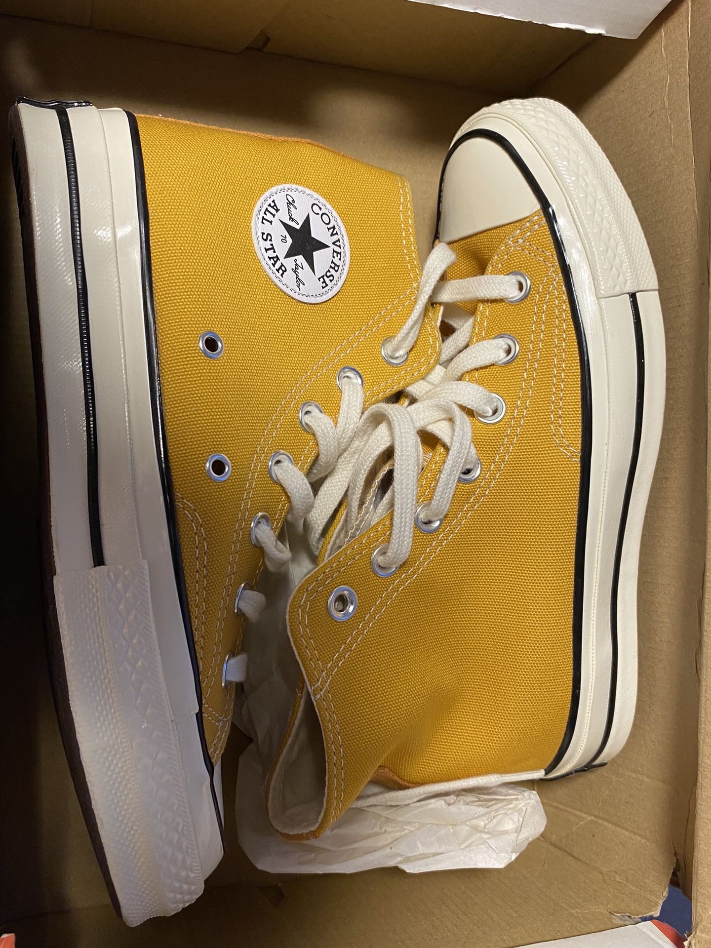 Women Converse