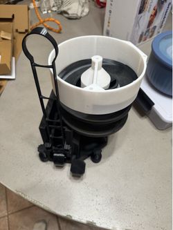 Golf ball dispenser
