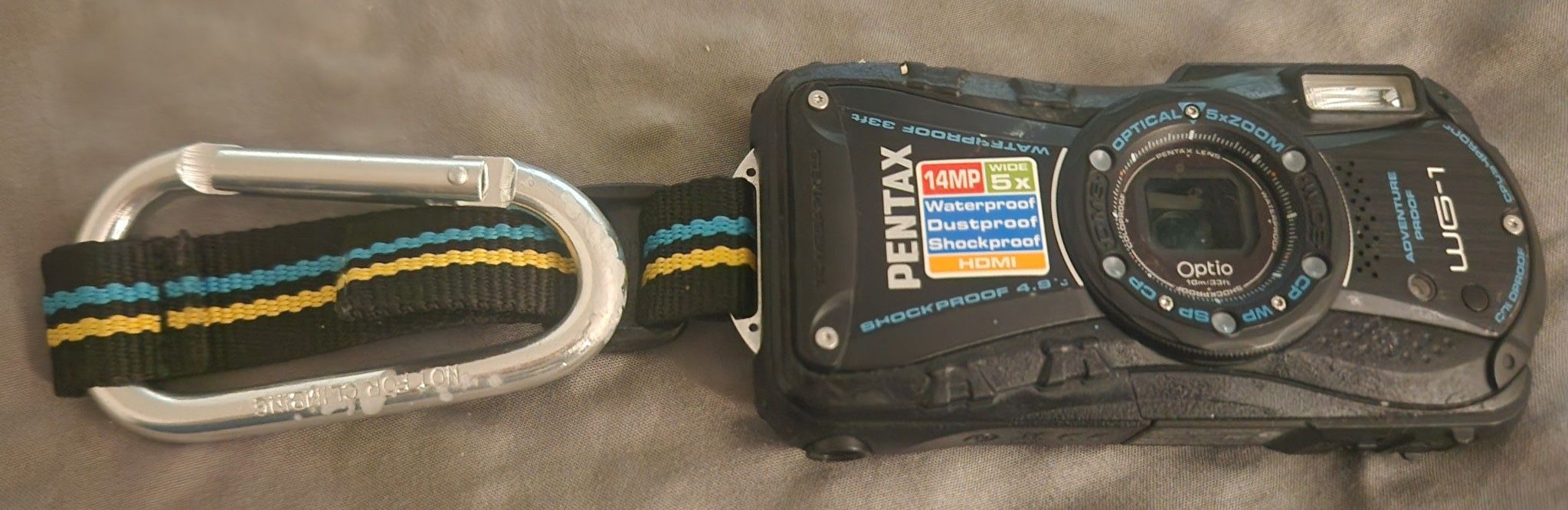 Digital Camera with 5x Wide-Angle Optical Zoom (Black) 