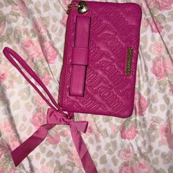 Pink juicy hand purse