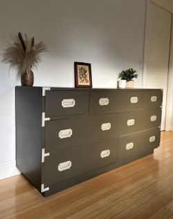 Deep Green Campaign Dresser