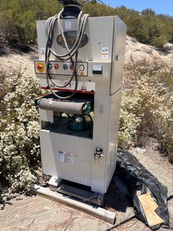 Grizzly Industrial 16” Commercial Sander