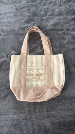 Beige striped Trader Joe’s bag