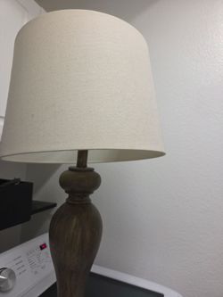 2 lamps