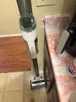 Shark Cordless Stick Vacuum