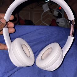 Beats Solo 4