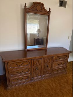 Dresser