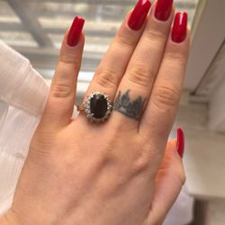 Woman’s Ring 