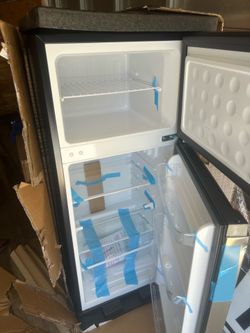 NEW Scratch&Dent OPEN BOX VISSANI 4.5 CU FT MINI FRIDGE 🔥