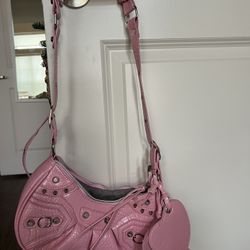 Barbie pink bag