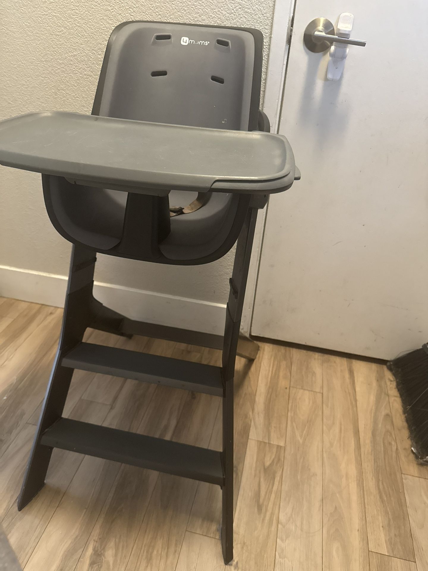 4 moms High chair With OBO