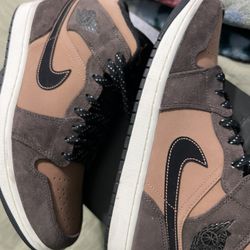 Jordan 1 Mid SE Dark Chocolate 11.5
