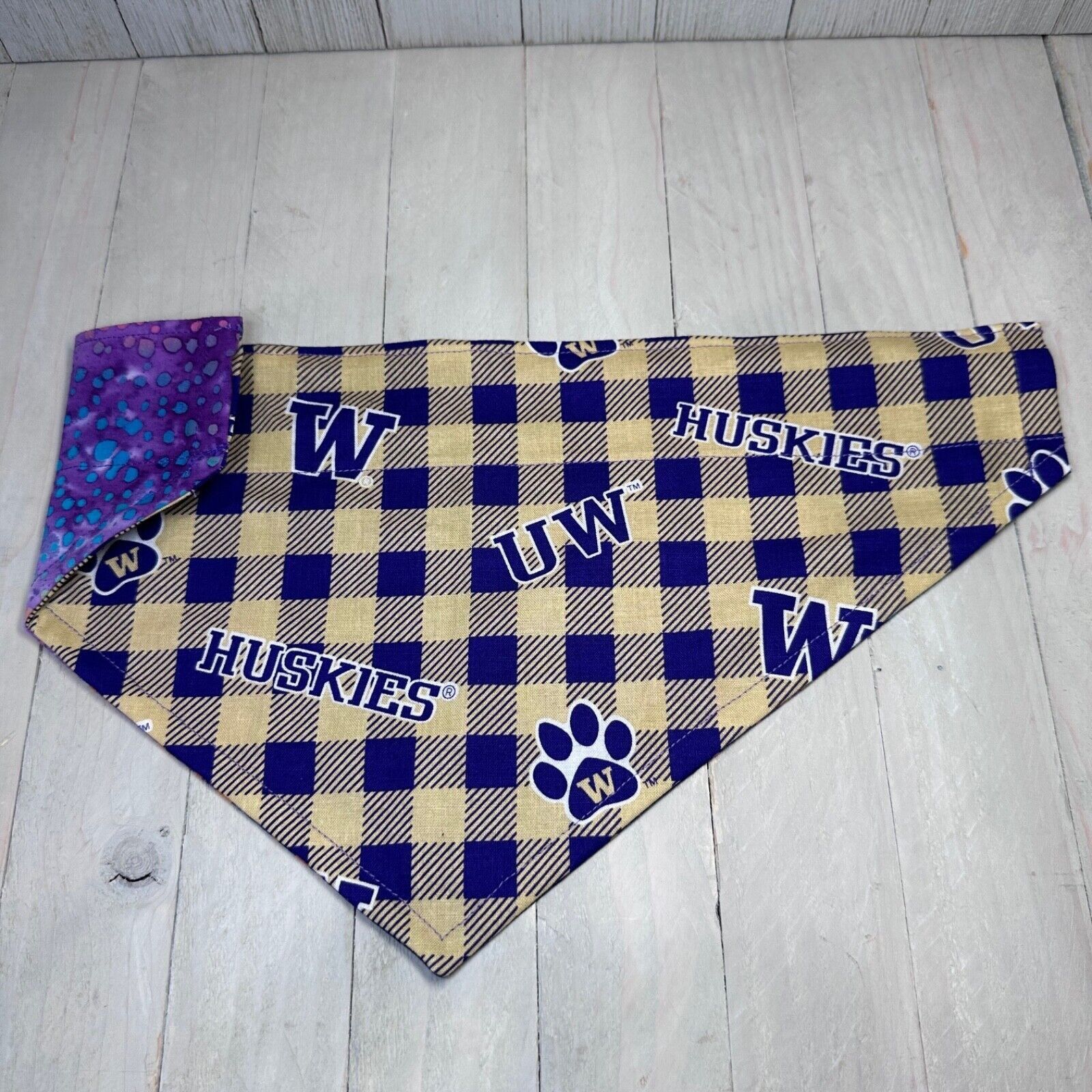 University Of Washington Huskies Reversible Over The Collar Cotton Dog Bandana