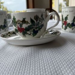 Portmeirion - The Holly and The Ivy teacup and saucer