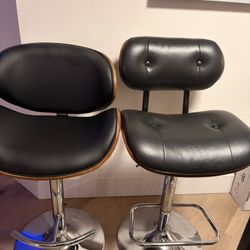 Chairs, Dining Table, Kitchen drawer 