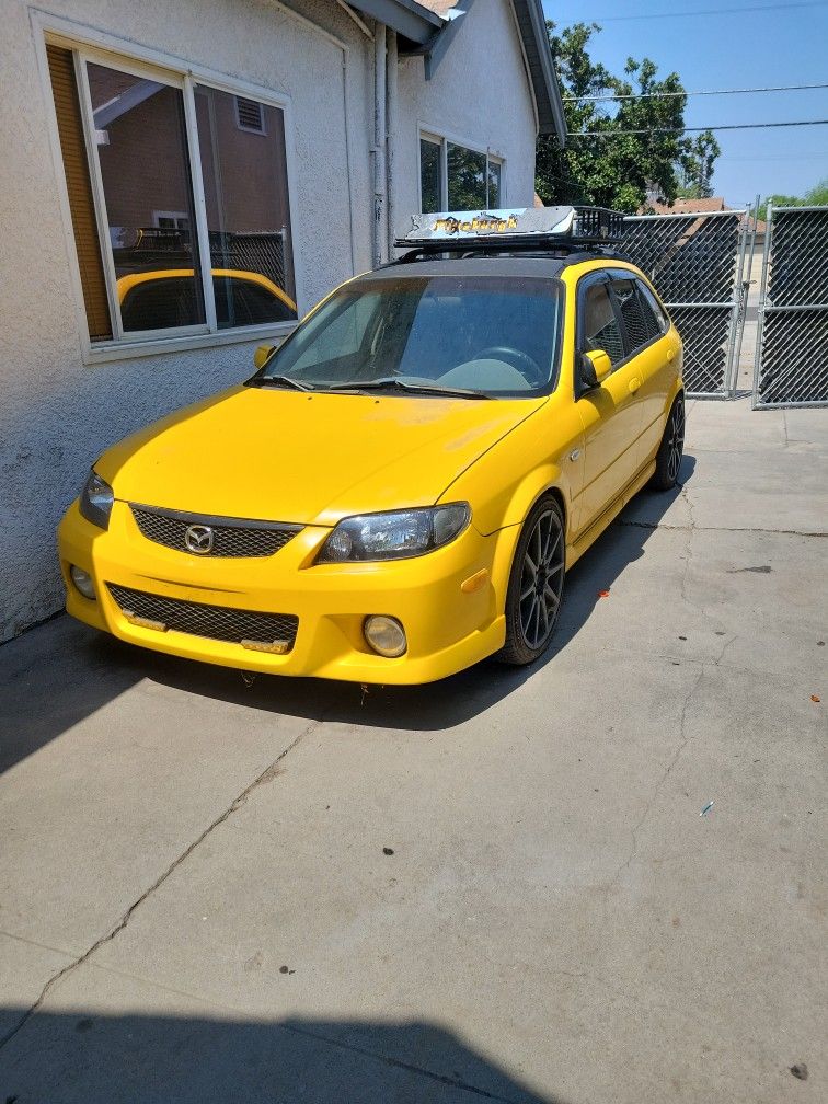 2002 Mazda Protege5 Part Out