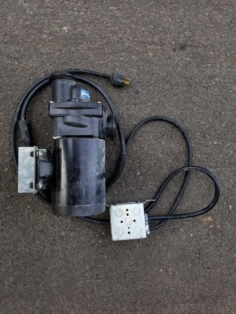 Jacuzzi Dura Seal .75hp water / pond pump