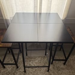 Bar table with 2 stools 