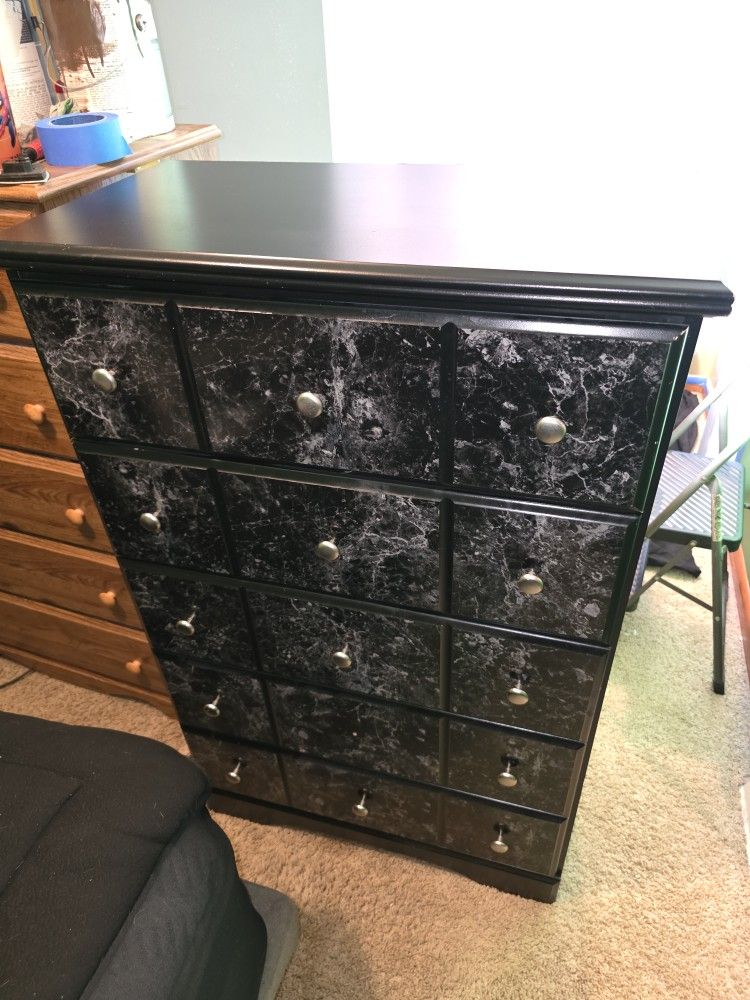 Black and gray marble color dresser