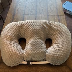 Twin Z Pillow