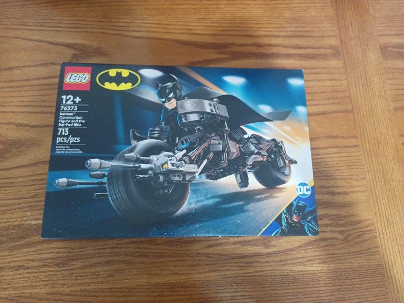 Lego Batman Figure And Bat-Pod Bike (76273)