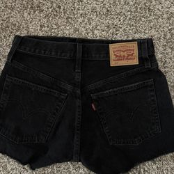 Never Worn, LEVI’s black denim shorts