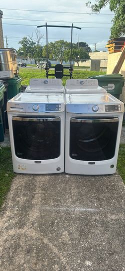 Washer and dryer Maytag