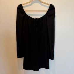 Aritzia Sunday Best Delilah Long Sleeve Dress