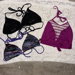 Three-piece bikini top lot size large