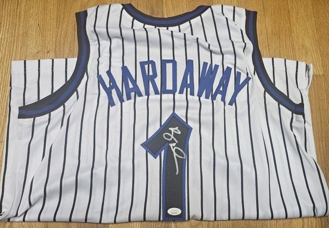Penny Hardaway Autographed Jersey