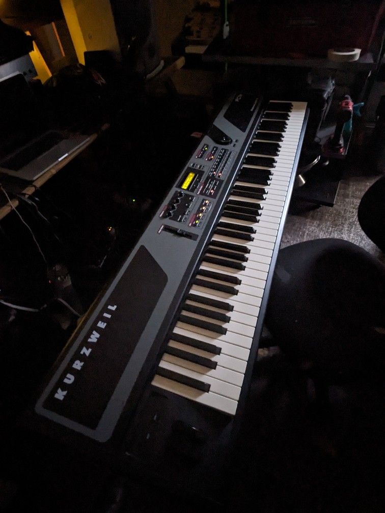Kurzweil PC-1x 88key Digital Piano
