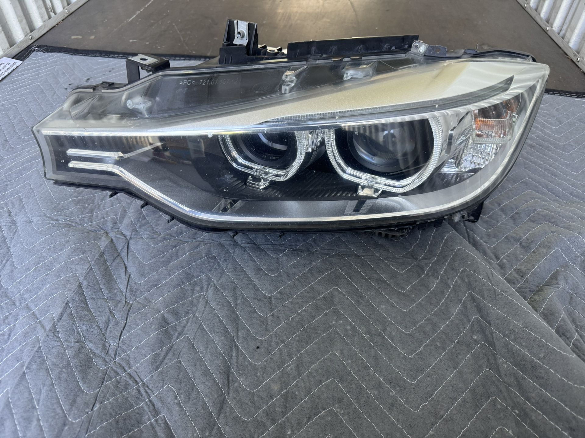12-15 BMW F30 328i Sedan Left Driver Side Adaptive Bi Xenon Headlight OEM TESTED